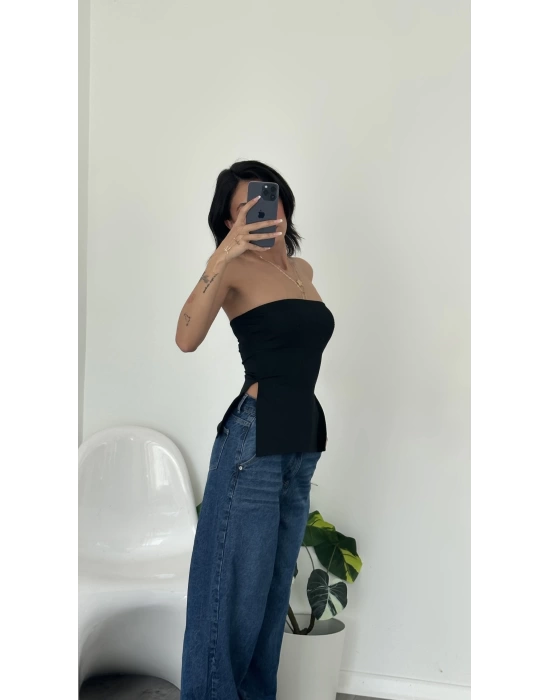 Siyah Kai Yan Yırtmaçlı Straplez Bluz