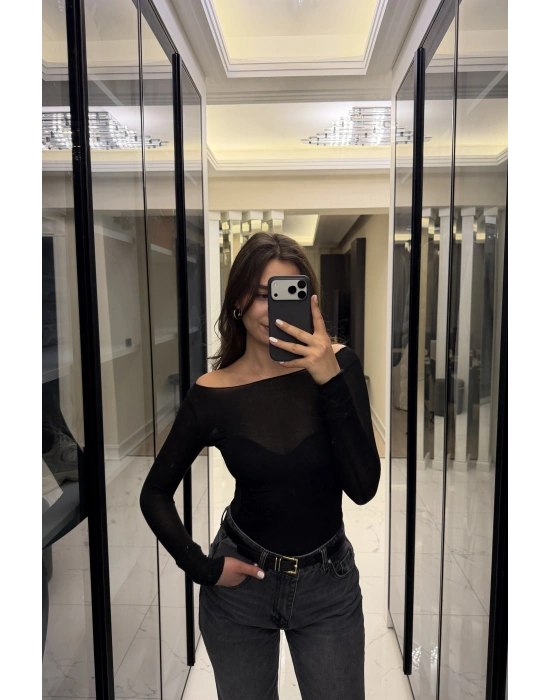 Siyah Kayık Yaka Kaşmir Bluz