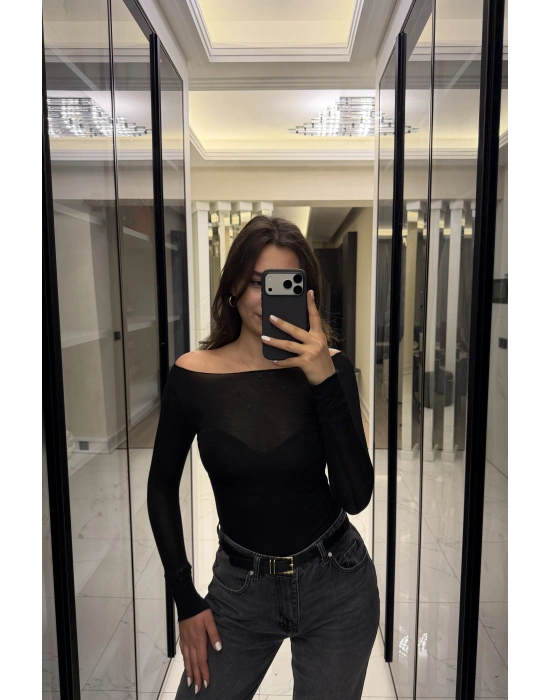 Siyah Kayık Yaka Kaşmir Bluz