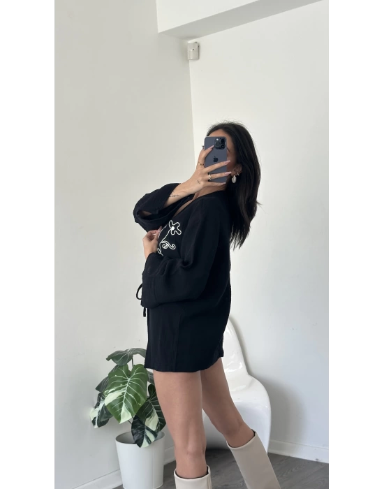 Siyah Lisa Nakış İşlemeli Kimono