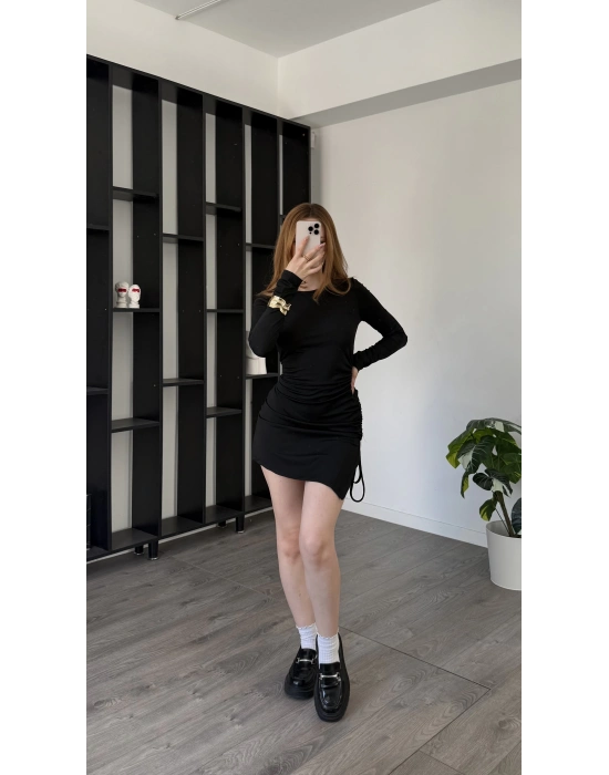 Siyah Merinda Büzgülü Asimetrik Elbise