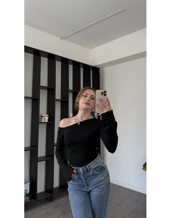 Siyah Paloma Düşük Omuzlu İspanyol Kol Bluz