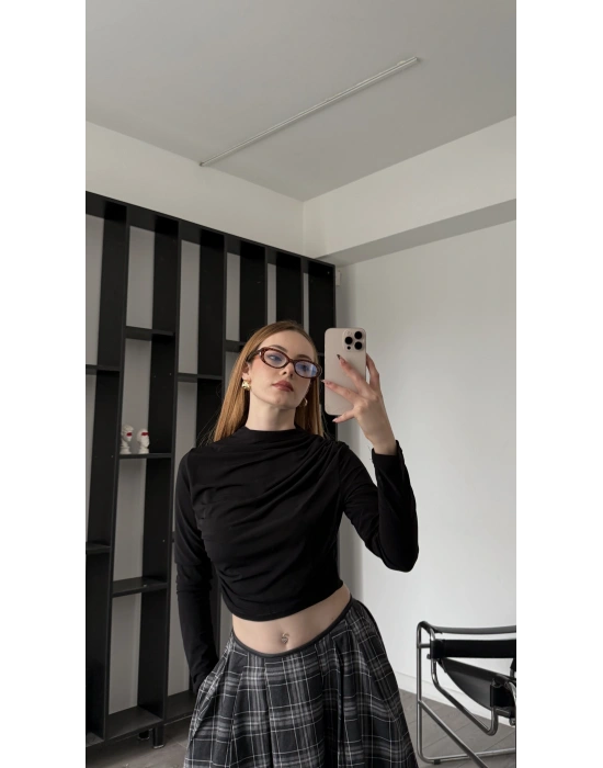 Siyah Renata Drapeli Bluz