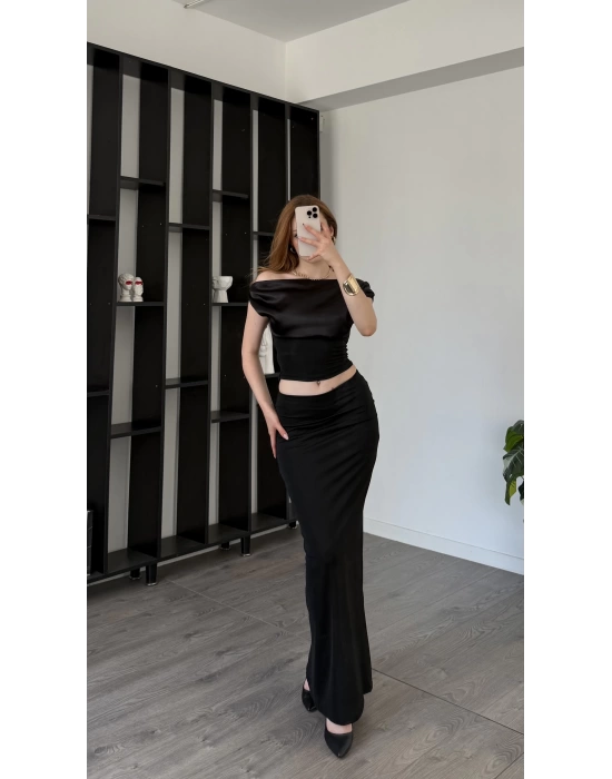 Siyah Vallery Saten Üstlü Etekli Takım