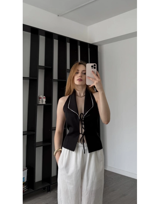 Siyah Vionna Yaka Detaylı Bağcıklı Yelek