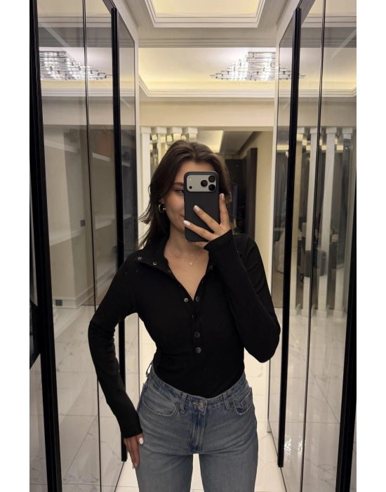 Siyah Zr Muadil Çıt Çıt Yakalı Bluz