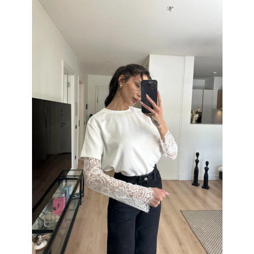 Kolları Dantel Detaylı Bluz Beyaz