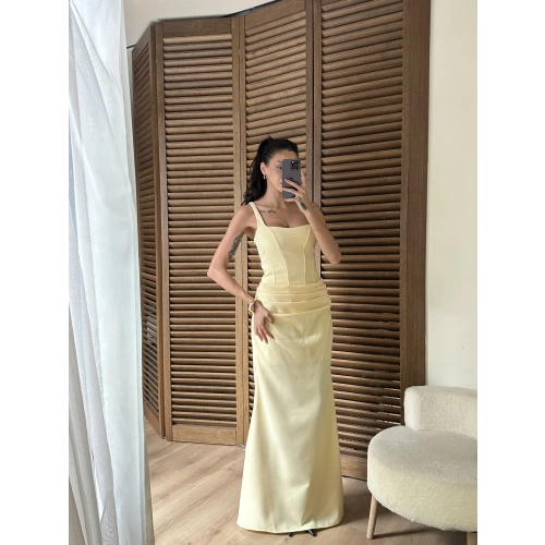 Korse Detaylı Drapeli Maxi Elbise Sarı