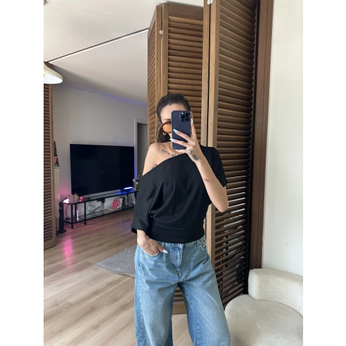 Mila Düşük Omuz Bluz Siyah