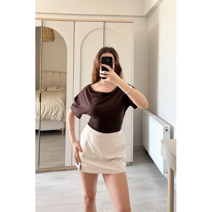 Miela Kahve Yaka Detaylı 2 Kullanımlı Bluz