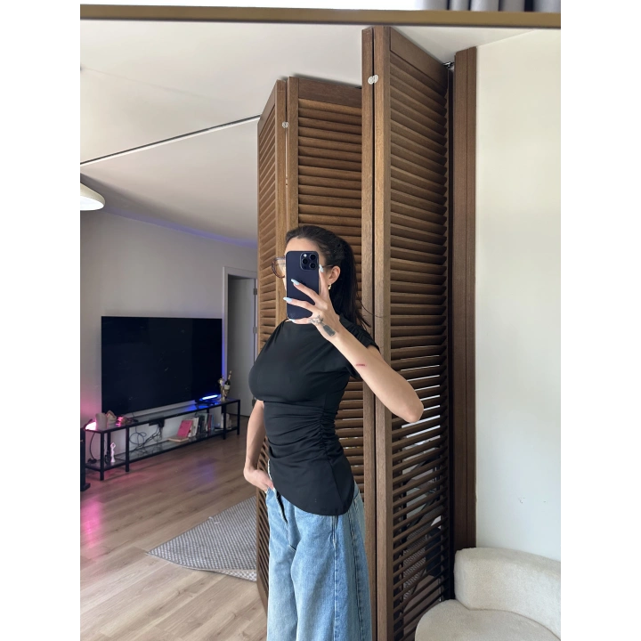 Asimetrik Kesim Tek Omuz Bluz Siyah