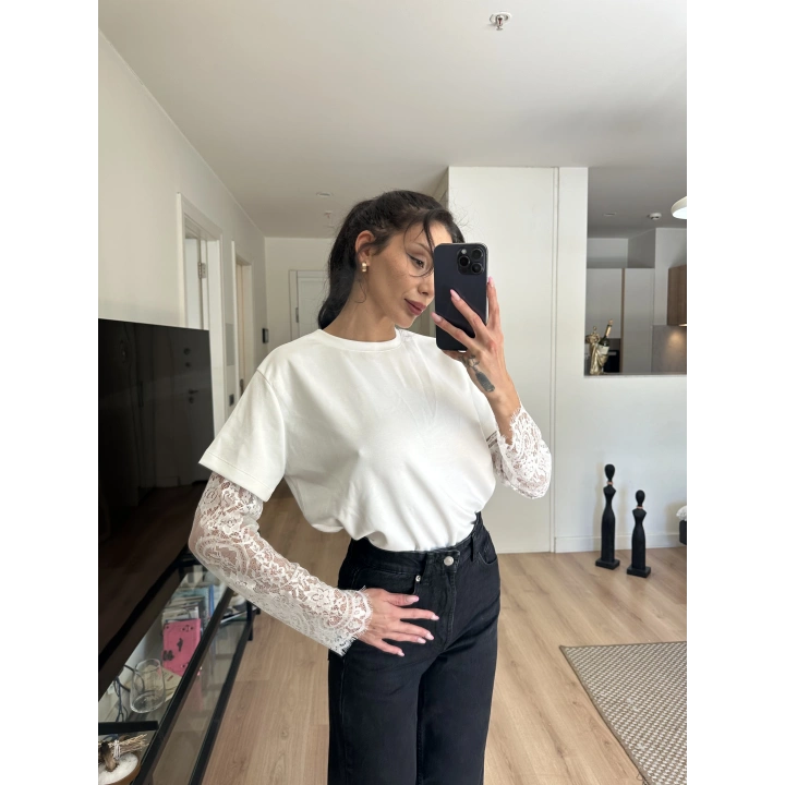 Kolları Dantel Detaylı Bluz Beyaz