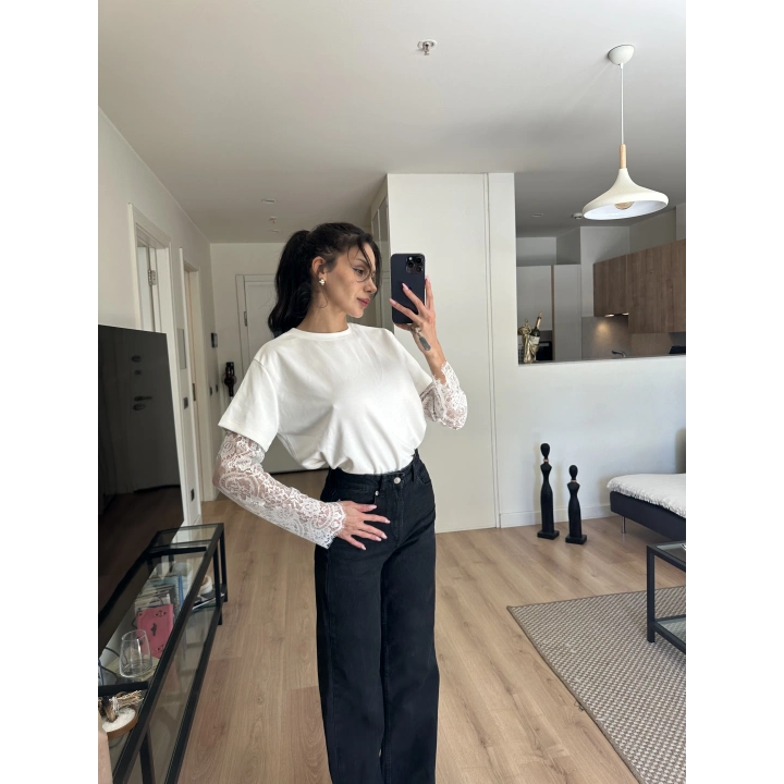 Kolları Dantel Detaylı Bluz Beyaz