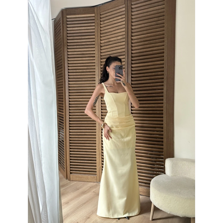 Korse Detaylı Drapeli Maxi Elbise Sarı