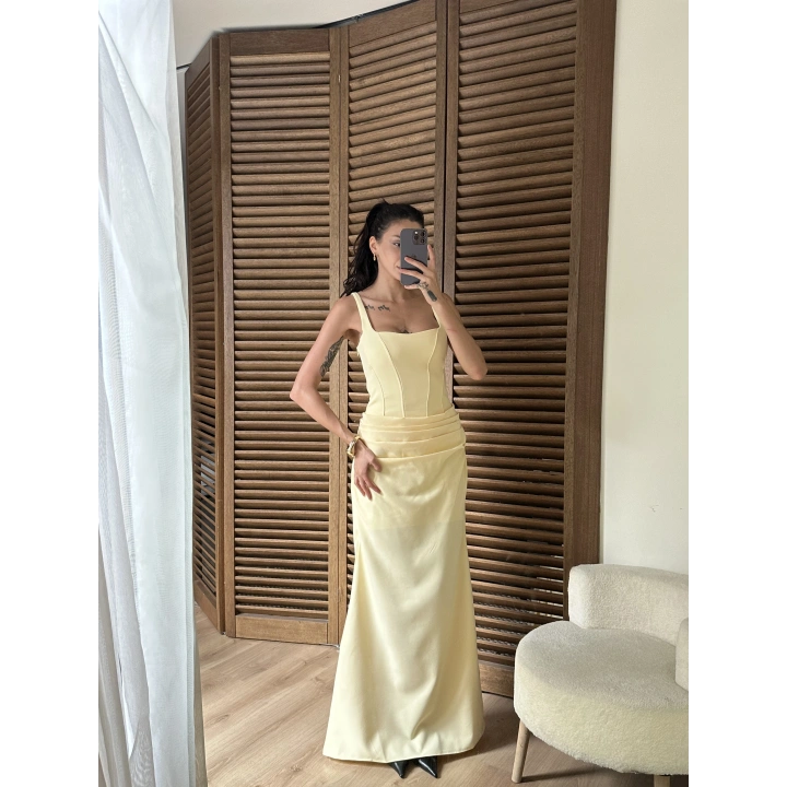 Korse Detaylı Drapeli Maxi Elbise Sarı