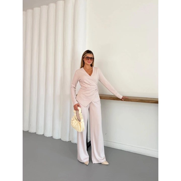 Kruvaze Kesim Drape Detaylı Takım Bej