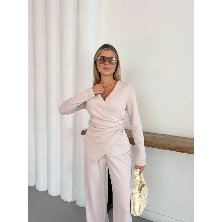 Kruvaze Kesim Drape Detaylı Takım Bej