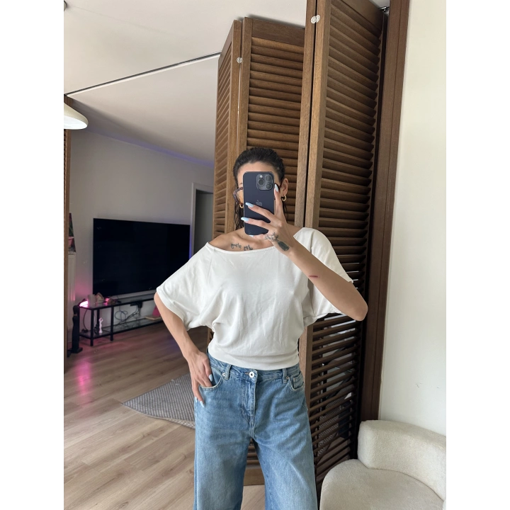 Mila Düşük Omuz Bluz Krem
