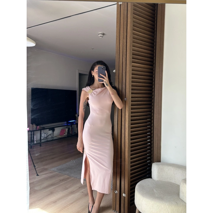 Mokka Gold Toka Detaylı Midi Elbise Pudra