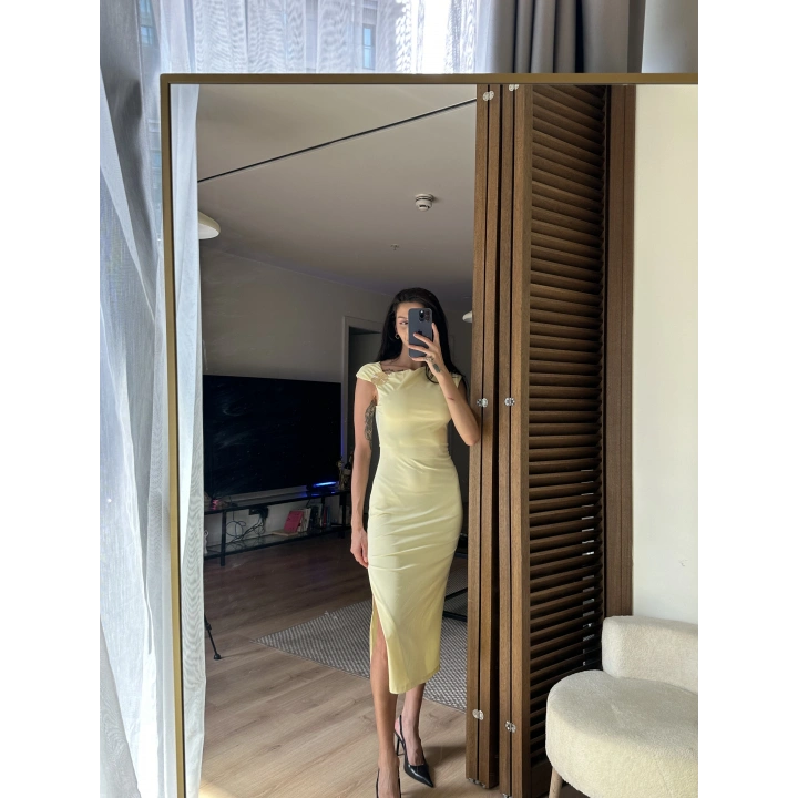 Mokka Gold Toka Detaylı Midi Elbise Sarı