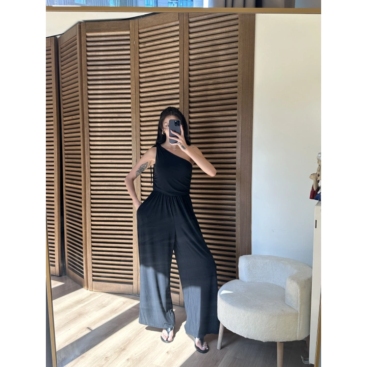 Tek Omuz Detaylı Drapeli Tulum Siyah