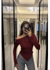 Bordo Hailey Kayık Yaka Asimetrik Kesim Bluz