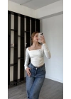 Beyaz Belis Kare Yakalı Bluz