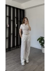 Beyaz Estila Polo Yakalı Takım