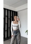 Beyaz Nancy Biye Detaylı Kare Yakalı Bluz