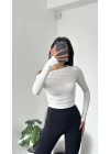 Beyaz Tek Omzu Düşük Büzgülü Basic Bluz