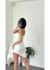 Jade Beyaz Büzgülü Yandan Yırtmaçlı Straplez Elbise
