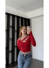 Kırmızı Tyene Yaka Detaylı Bluz