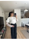 Kolları Dantel Detaylı Bluz Beyaz
