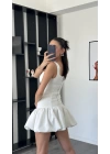 Lilya Beyaz Kare Yakalı Balon Elbise