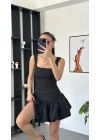 Lilya Siyah Kare Yakalı Balon Elbise