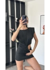 Lucia Siyah Bel Detay Vatkalı Elbise