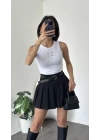 Beyaz Bisiklet Yaka Nakış Detaylı Atlet
