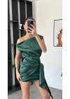 Nora Çam Yeşili Kuşak Detaylı Önden Bağlamalı Saten Elbise