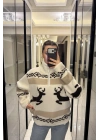 Oys Marka Beyaz Geyikli Peluş Sweatshirt