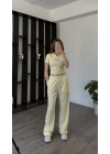 Sarı Estila Polo Yakalı Takım