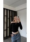 Siyah Helena Düşük Omuzlu Basic Bluz
