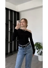 Siyah Jeor Kayık Yakalı Bluz