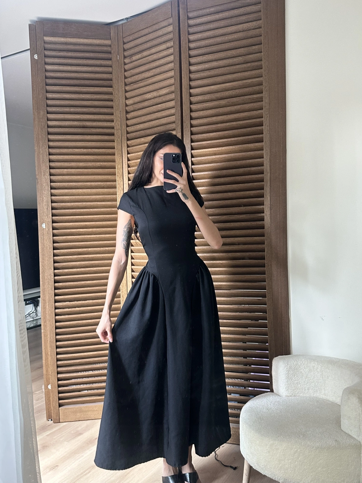 Bel Büzgü Detaylı Maxi Elbise Siyah