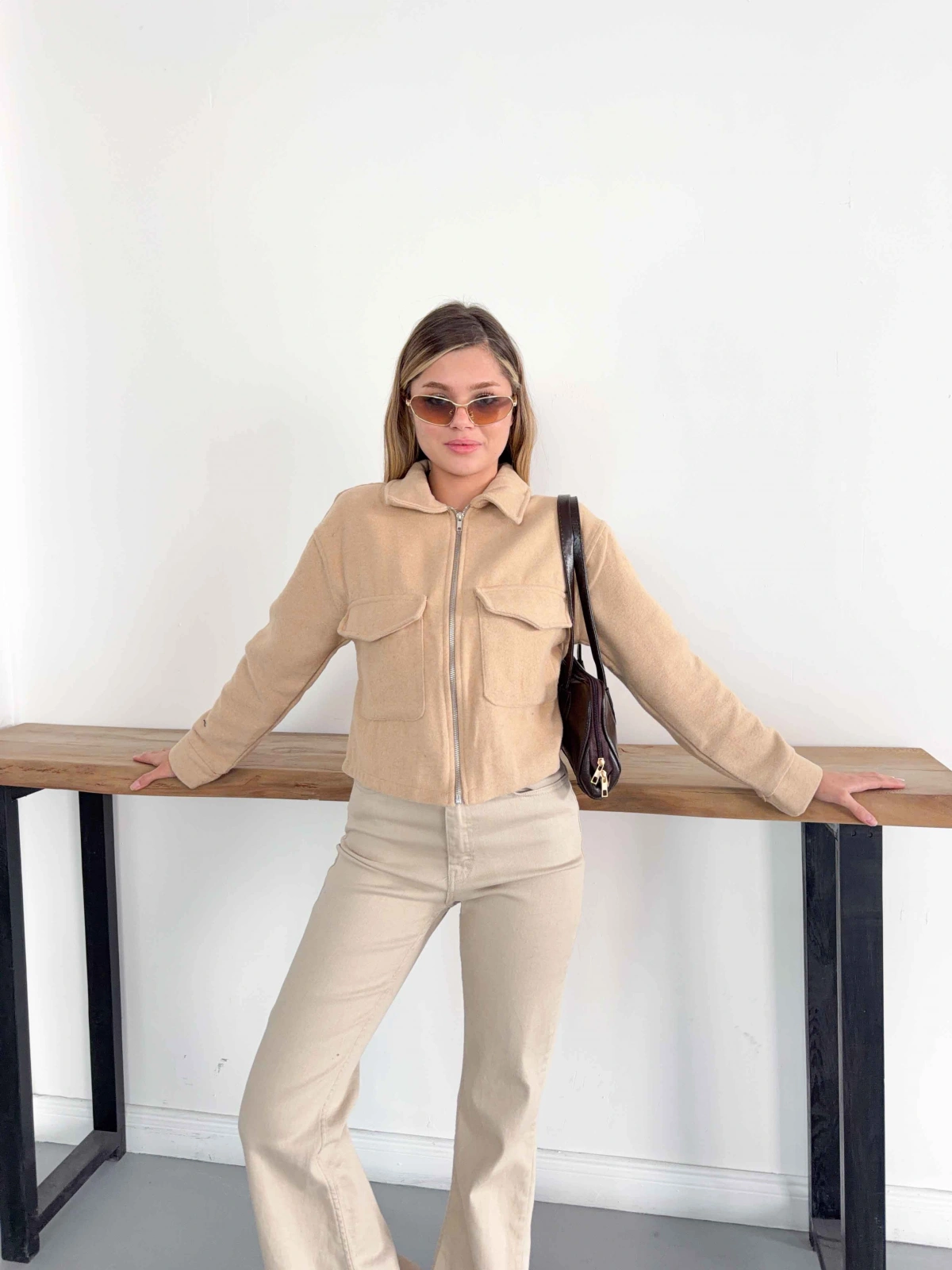 Crop Cepli Fermuarlı Ceket Camel