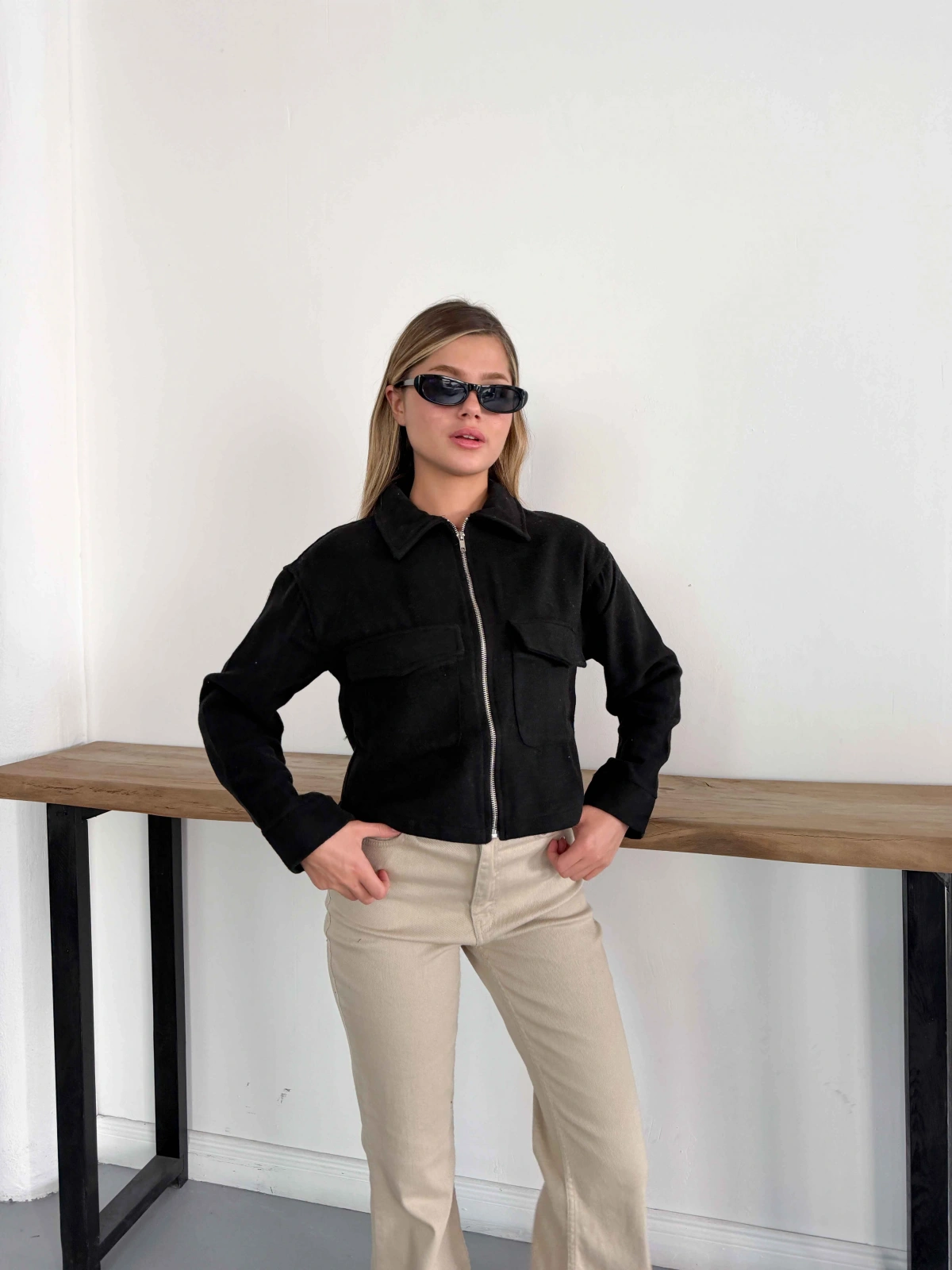 Crop Cepli Fermuarlı Ceket Siyah