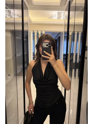 Siyah Aria Degaje Yakalı Bluz