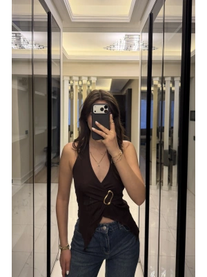 Kahve Emma Broşlu Kelebek Bluz