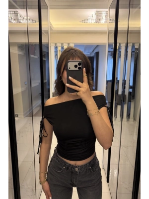 Siyah Mely Kurdele Kol Detaylı Bluz