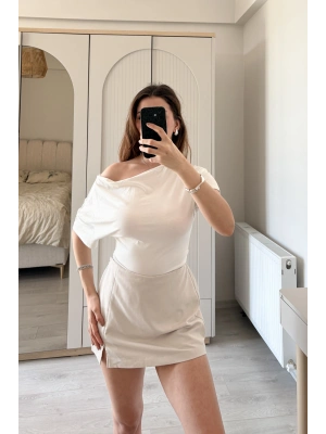 Miela Beyaz Yaka Detaylı 2 Kullanımlı Bluz