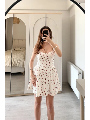 Leila Çiçekli Zr Muadil Volümlü Elbise